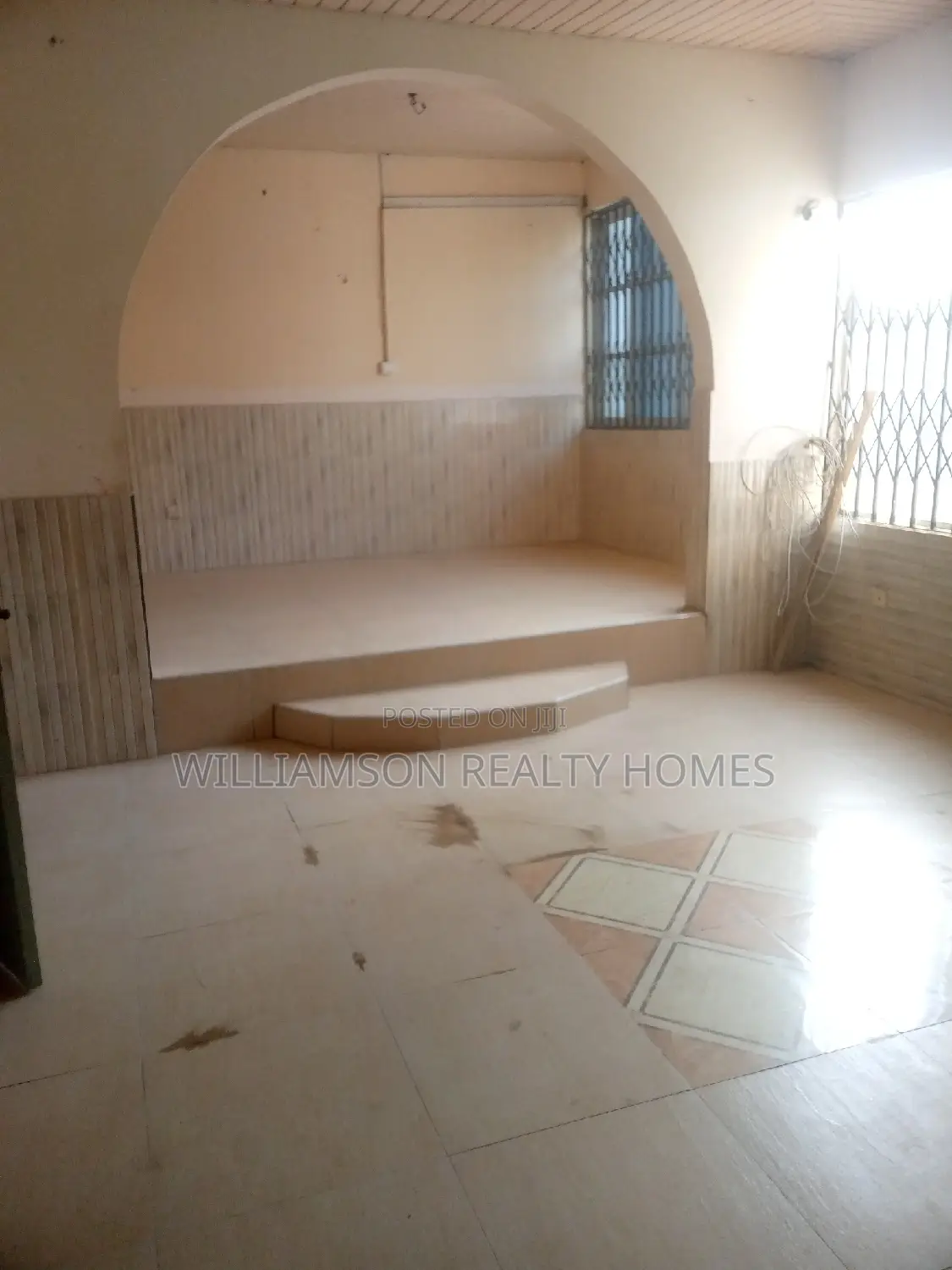 5bdrm House in Community 18 Area, Spintex for rent