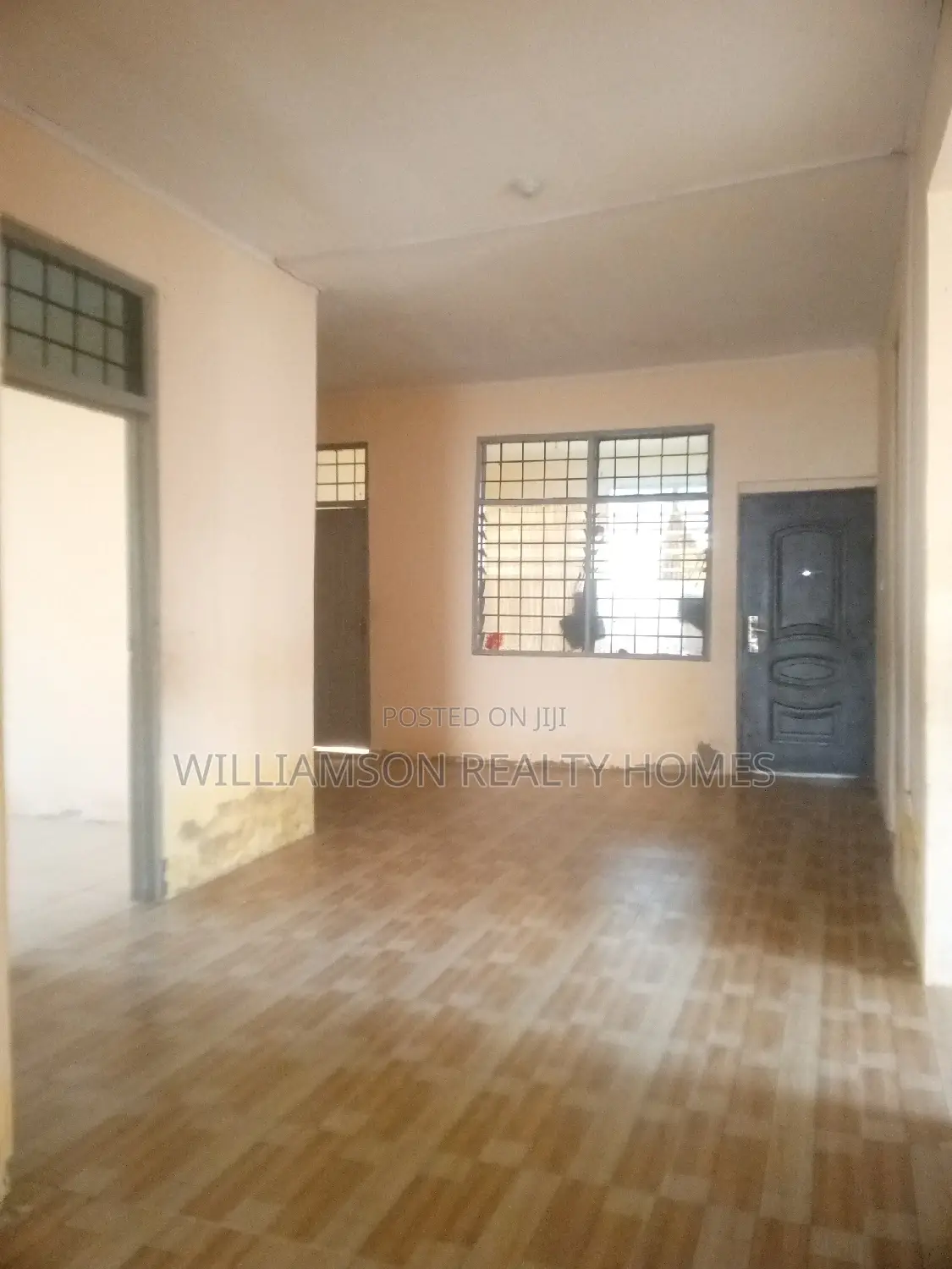 5bdrm House in Community 18 Area, Spintex for rent
