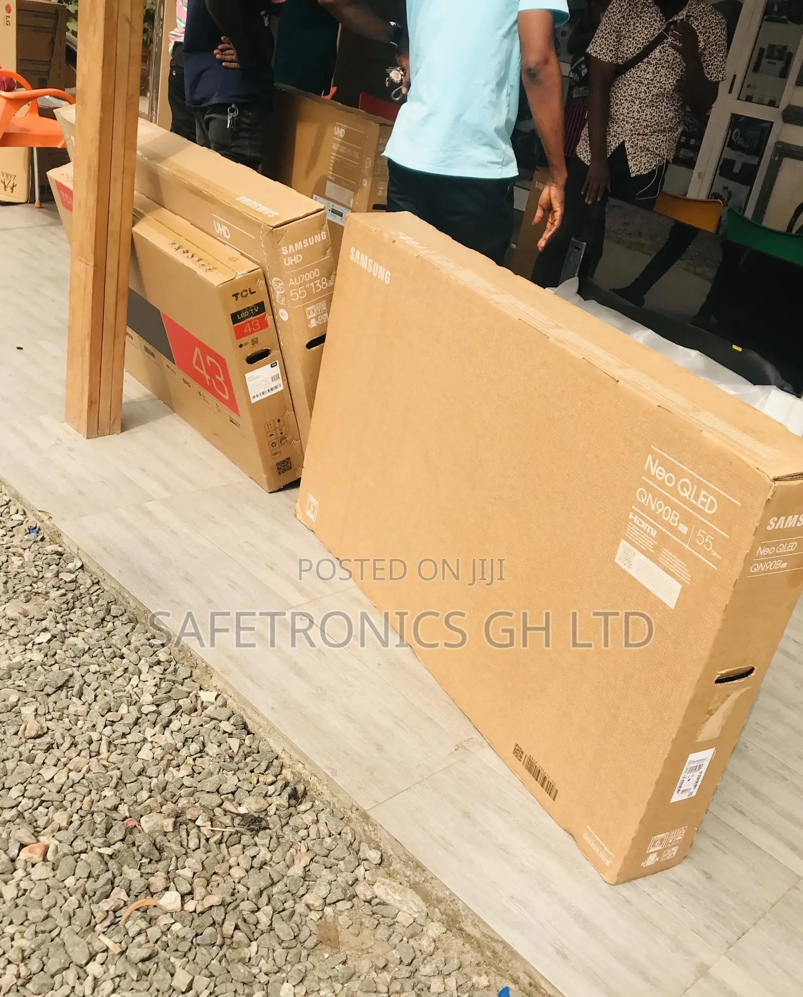 Black Electric Qled Samsung Glossy 55 Inches QN90B UHD Tv