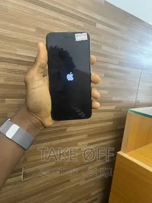 Apple iPhone 7 Plus 32 GB Black