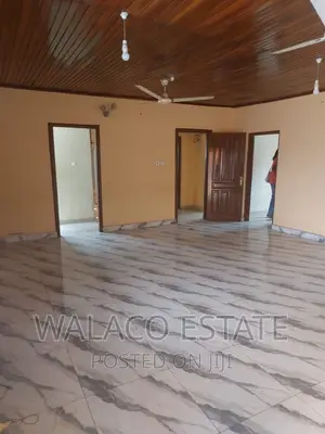 3bdrm Bungalow in Walako Estate, Achimota for rent