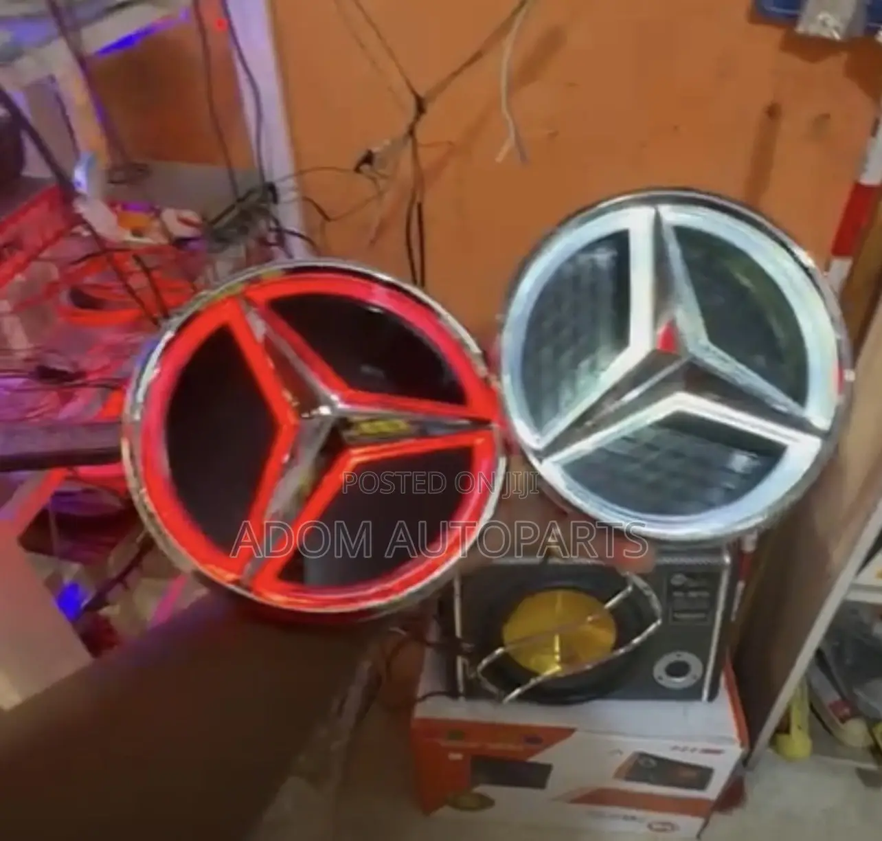 Mercedes Benz C300 C250 Led Crown Emblem