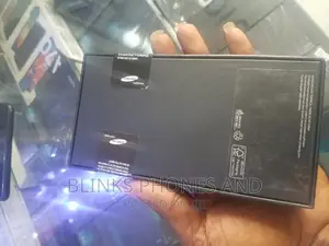 New Samsung Galaxy S22 5G 128 GB Black