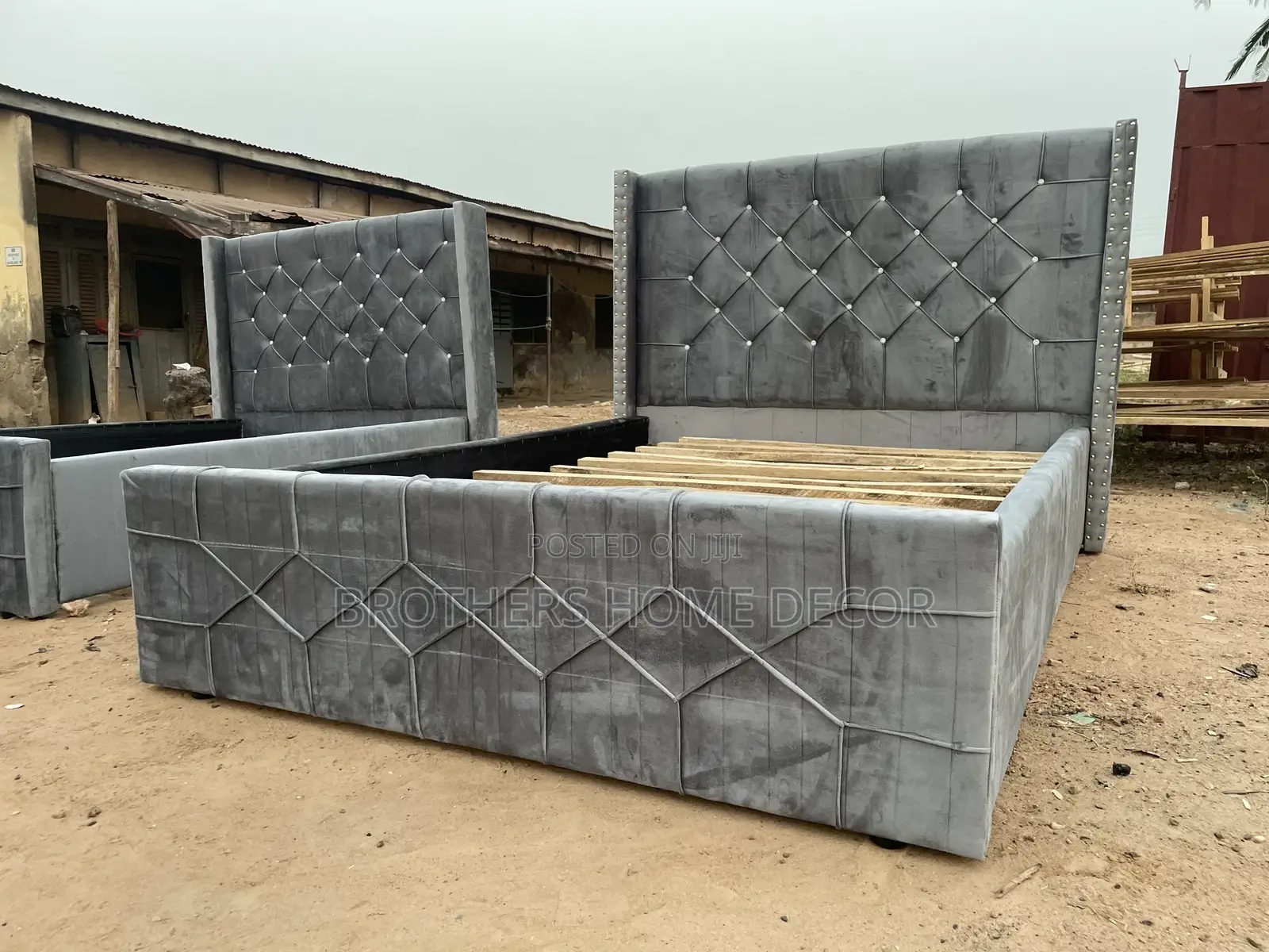 Foreign Double Bedframe 60x80 // Very Strong