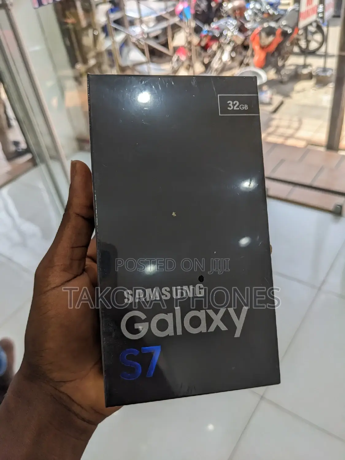 New Samsung Galaxy S7 32 GB Black