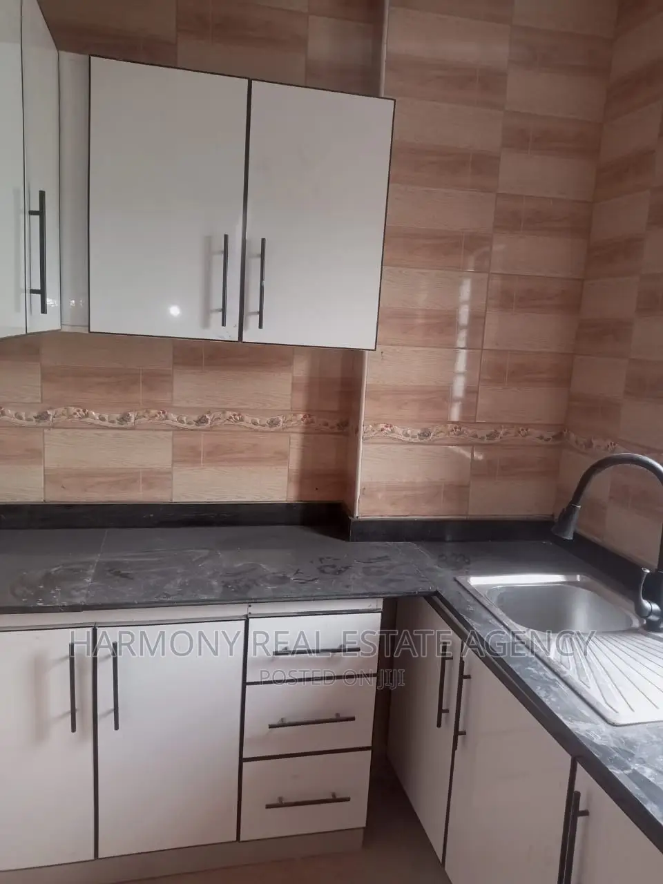 1bdrm Apartment in Abelemkpe for rent