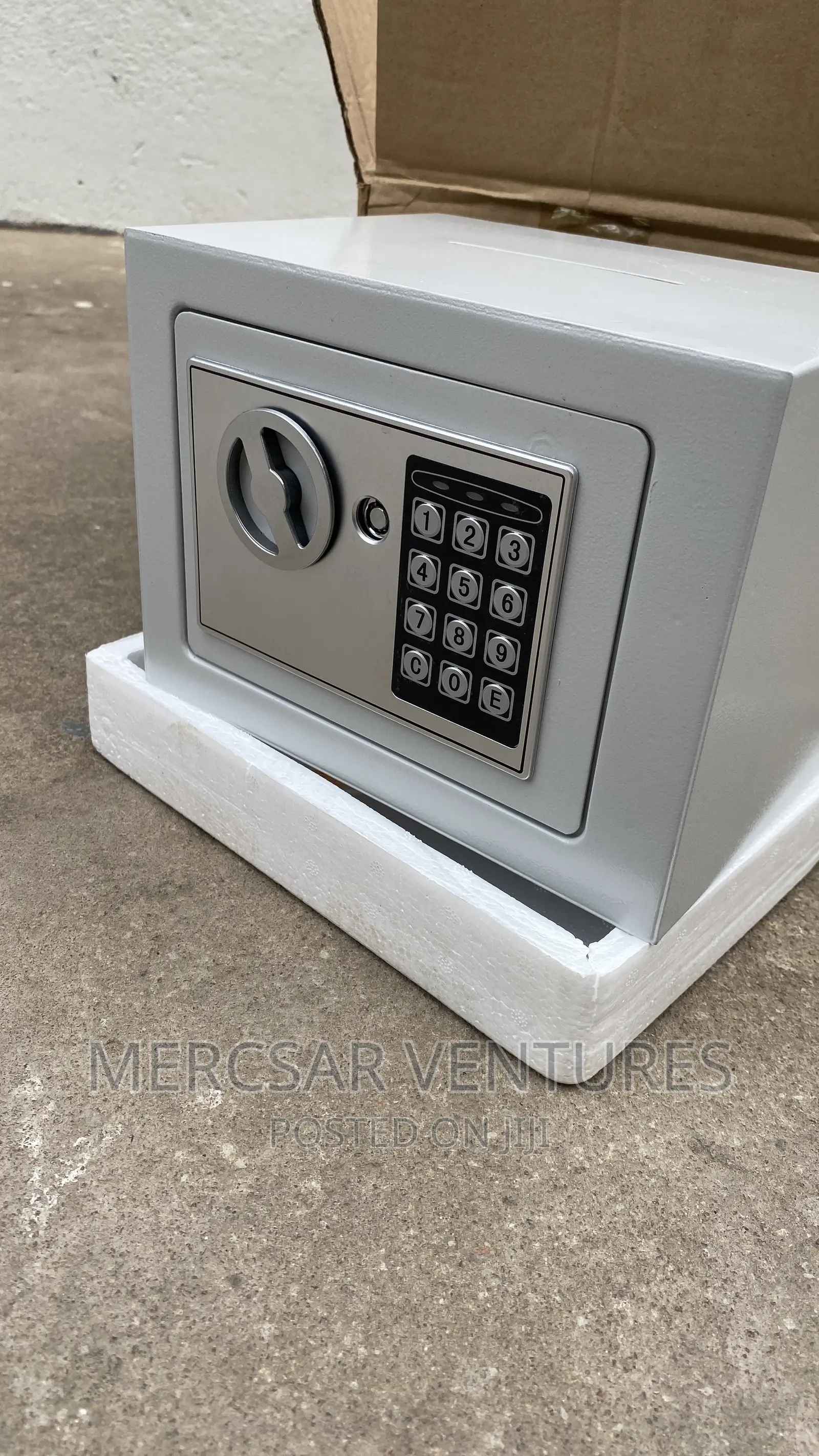 Electronic Money Box/Safe- Head Space