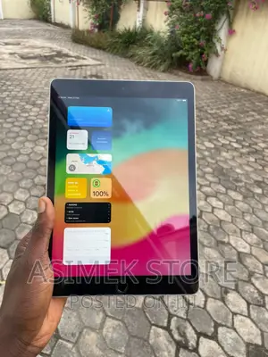 Apple iPad 10.2 (2021) 64 GB Silver