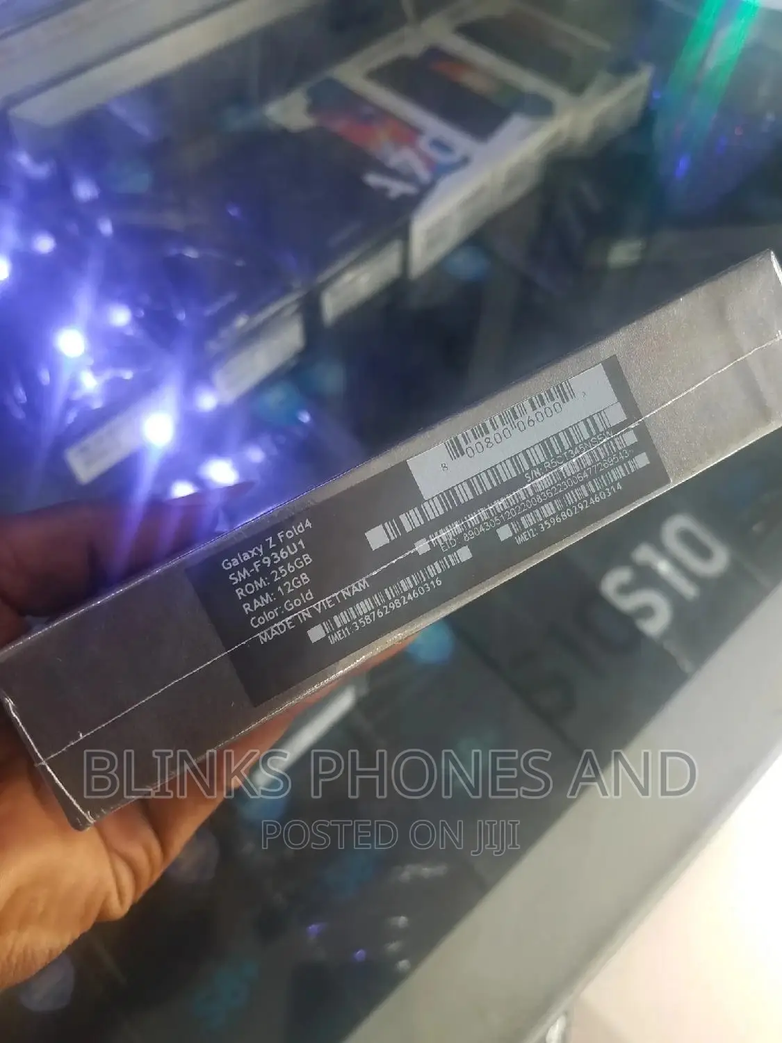 New Samsung Galaxy Z Fold4 256 GB Gold