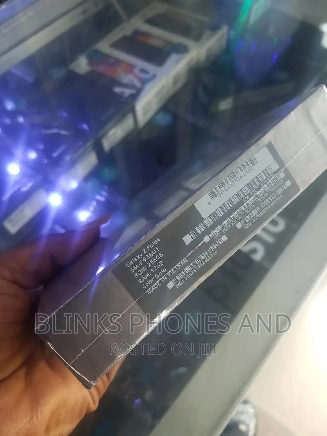 New Samsung Galaxy Z Fold4 256 GB Gold