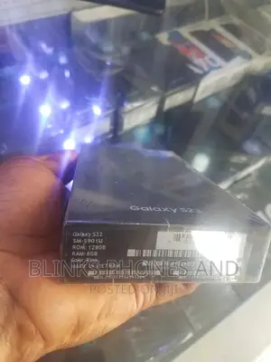 New Samsung Galaxy S23 128 GB Pink