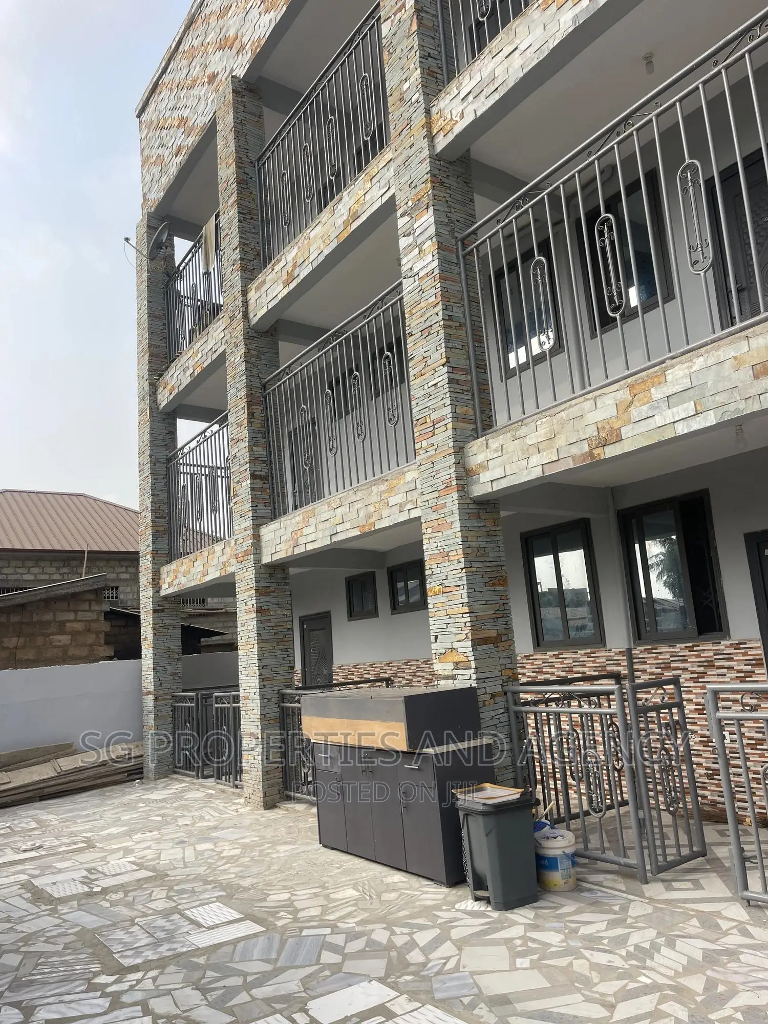 1bdrm Apartment in Adjei Kojo, Tema Metropolitan for rent