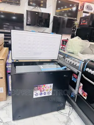 Frosty  Guard Chest Rainbow 200L Single Door