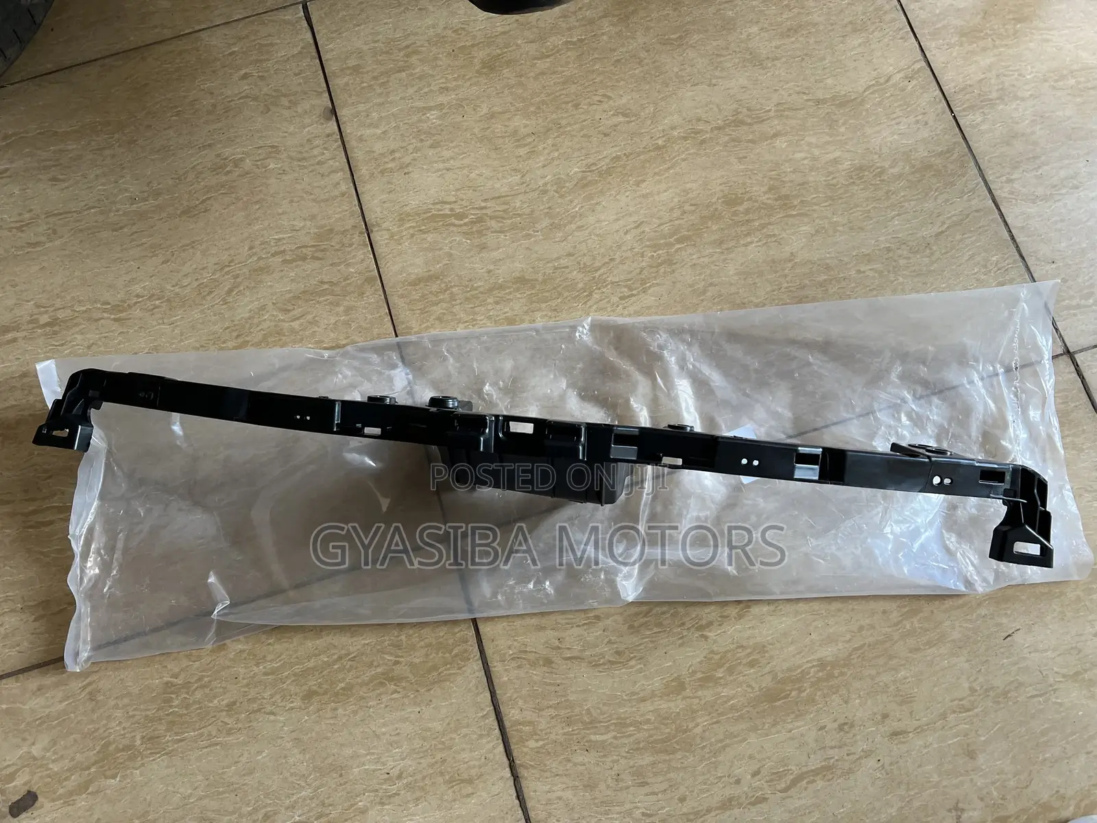 CRV 2017-2022 Top Grille Support