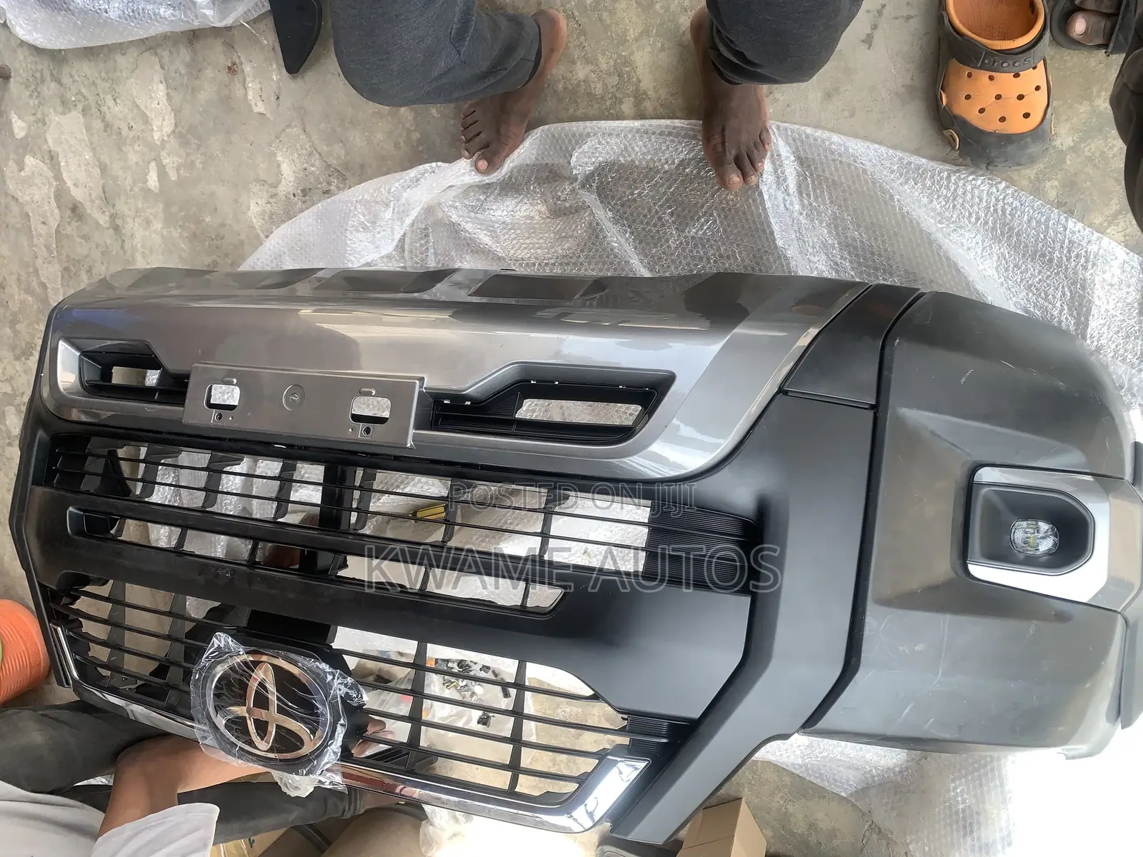 Hulix 17 -19 Front Bumper Complete