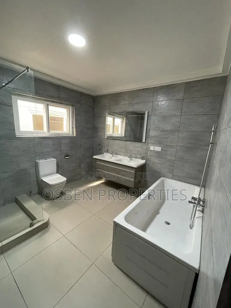 Furnished 4bdrm Mansion in Pleasant Properties, Aburi for sale