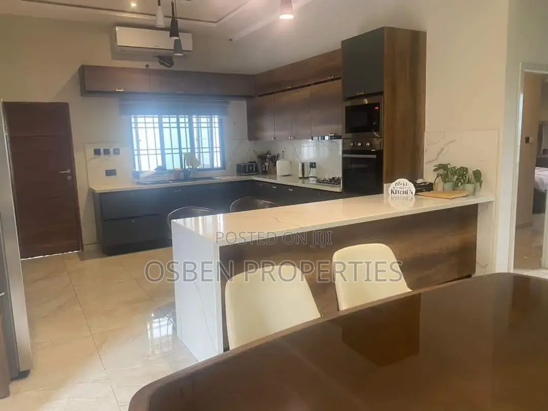 Furnished 4bdrm Mansion in Pleasant Properties, Aburi for sale