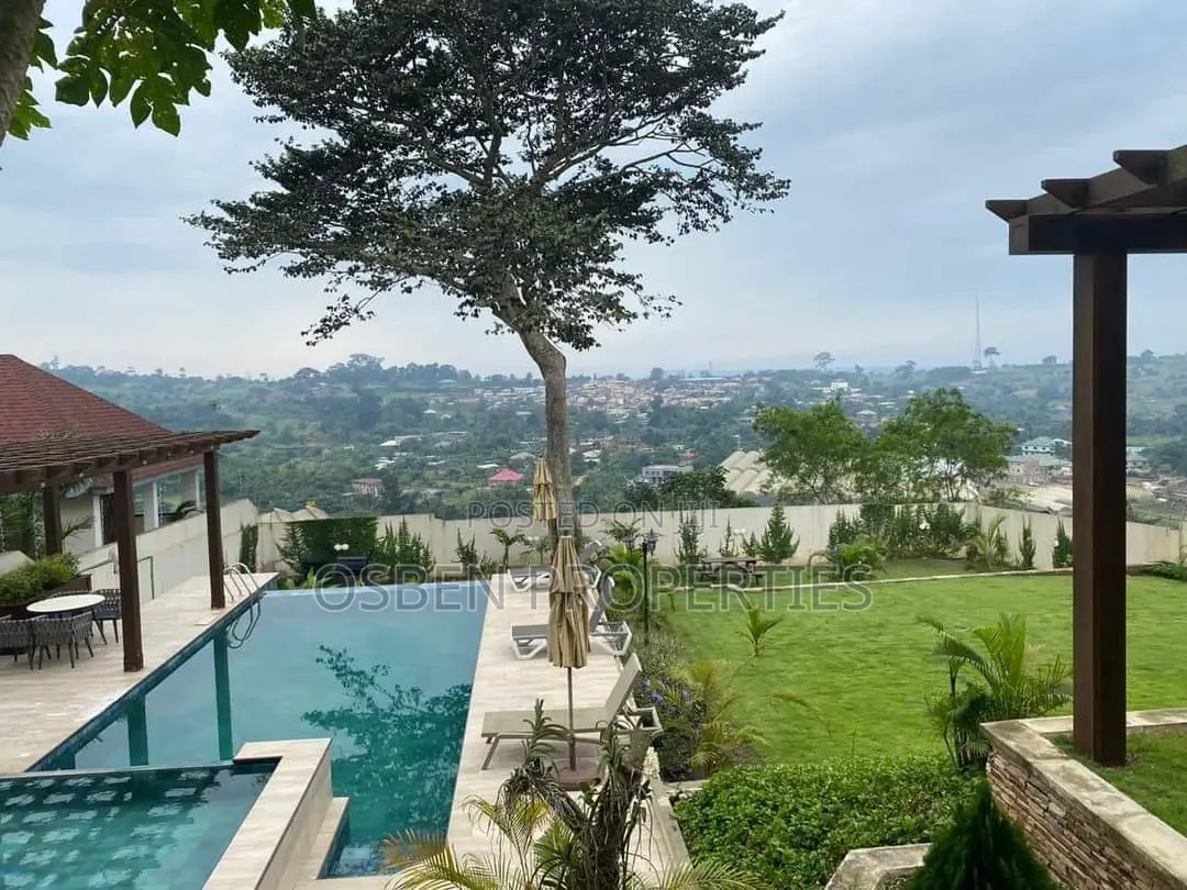 Furnished 4bdrm Mansion in Pleasant Properties, Aburi for sale