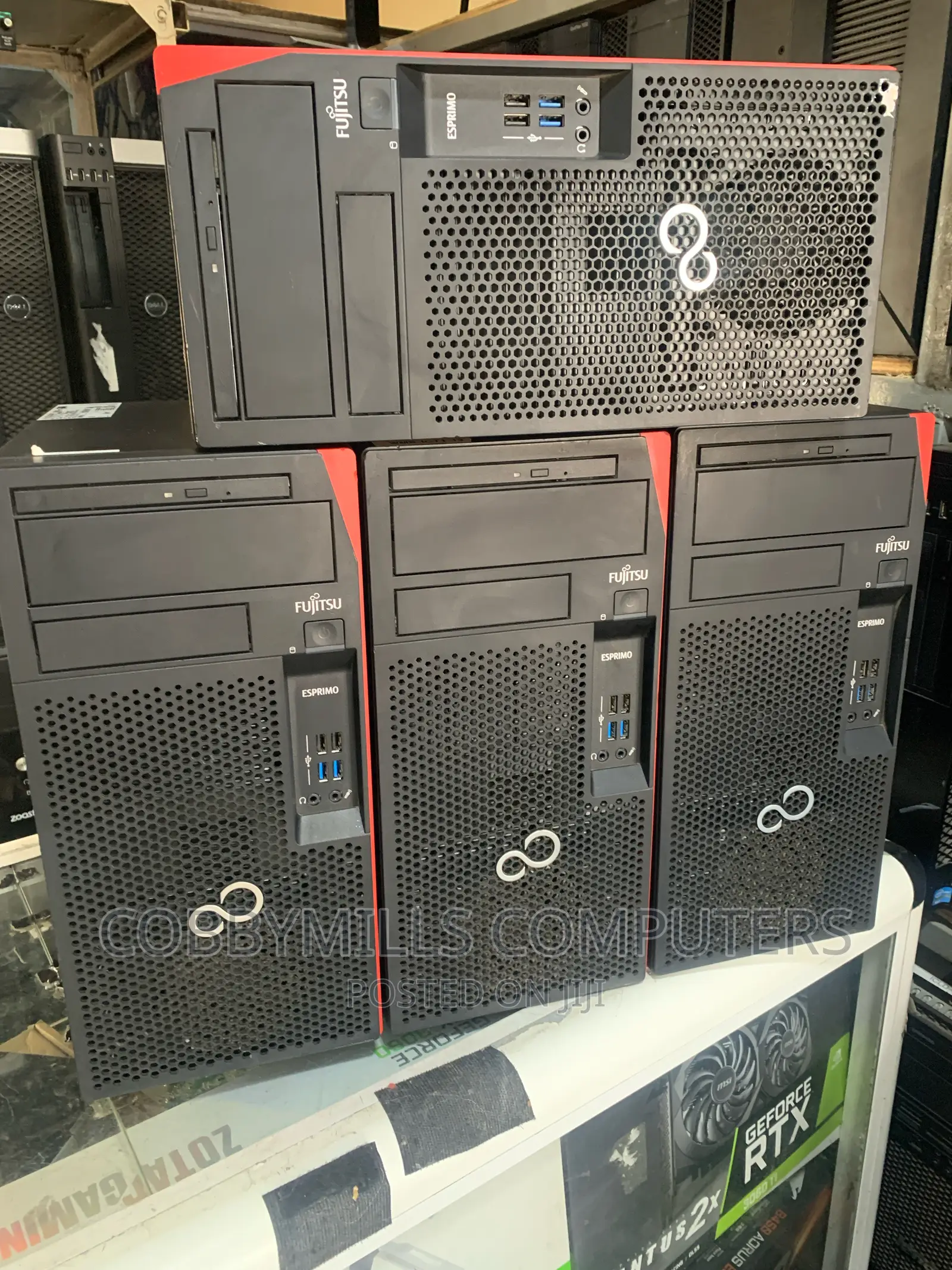 Desktop Computer Fujitsu Esprimo P557/E85+ 8GB Intel Core I5 HDD 500GB