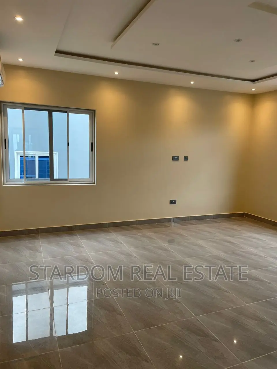 4bdrm Duplex in Oyarifa for rent