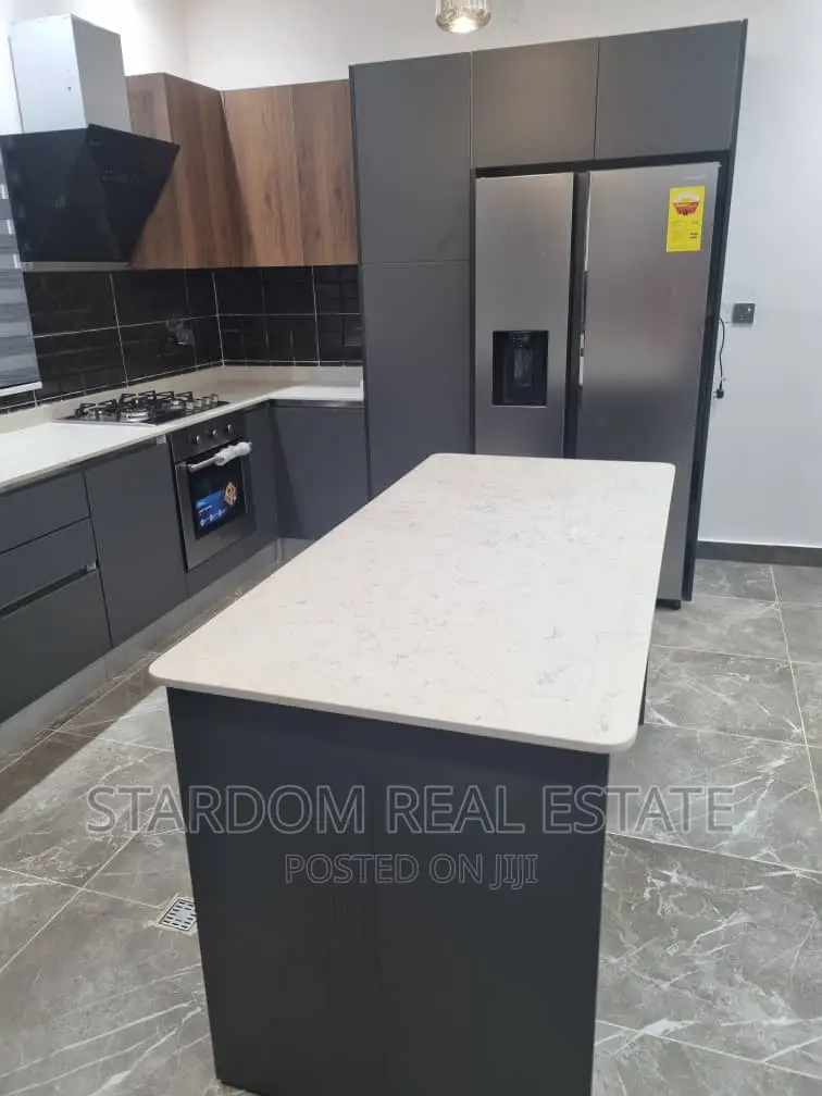 4bdrm Duplex in Oyarifa for rent