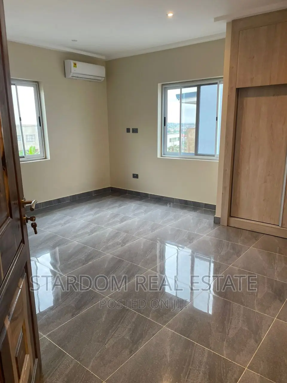 4bdrm Duplex in Oyarifa for rent