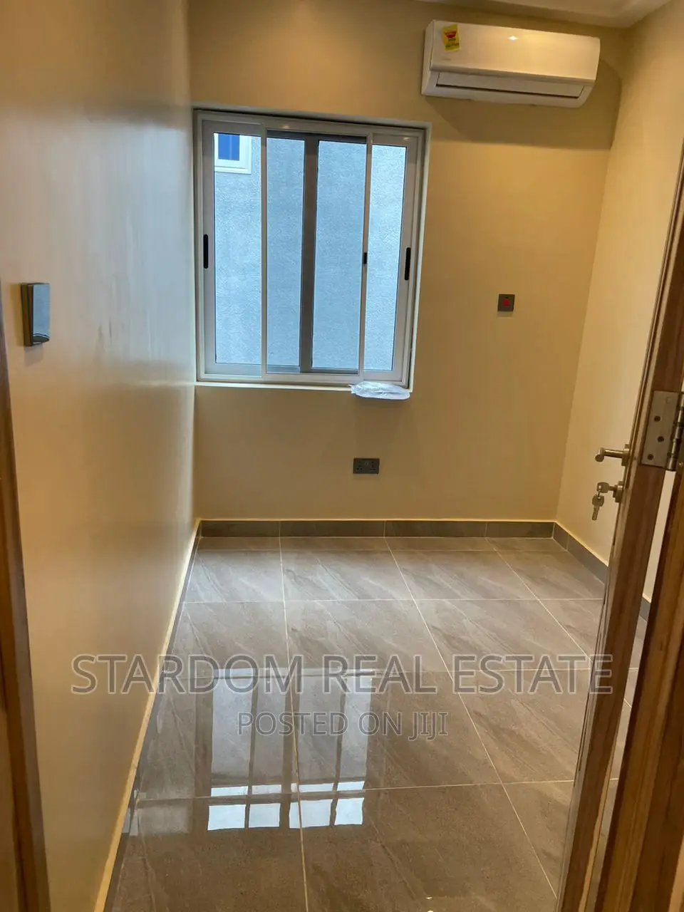 4bdrm Duplex in Oyarifa for rent