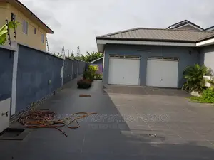 8bdrm House in Airport Residential Area for sale