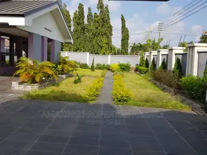8bdrm House in Airport Residential Area for sale