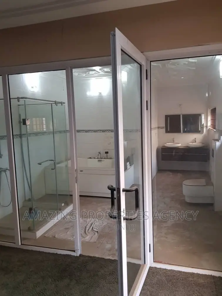 8bdrm House in Airport Residential Area for sale
