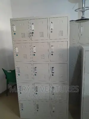 15 Doors Metal Cabinet
