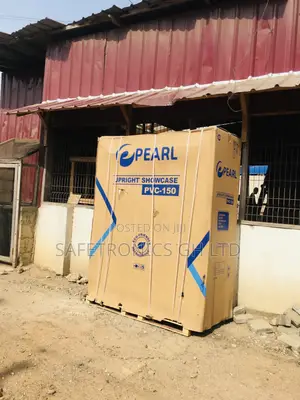 Pearl Display PVC-150 3 Glass Doors Electric Fridge