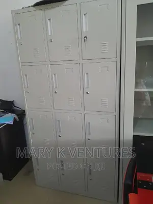 12 Doors Metal Cabinet