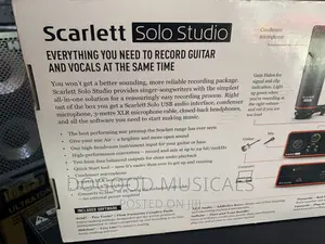 FOCUSRITE SCARLETT SOLO STUDIO 3rd Gen Recording Bundle