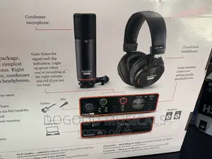 FOCUSRITE SCARLETT SOLO STUDIO 3rd Gen Recording Bundle
