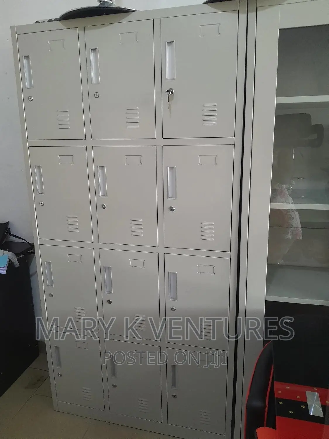 12 Doors Metal Cabinet