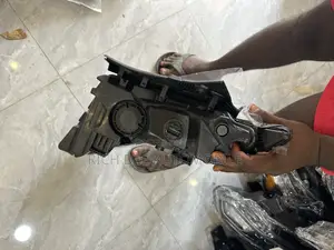 Tucson 2022 Headlight Pair All Body Parts Available
