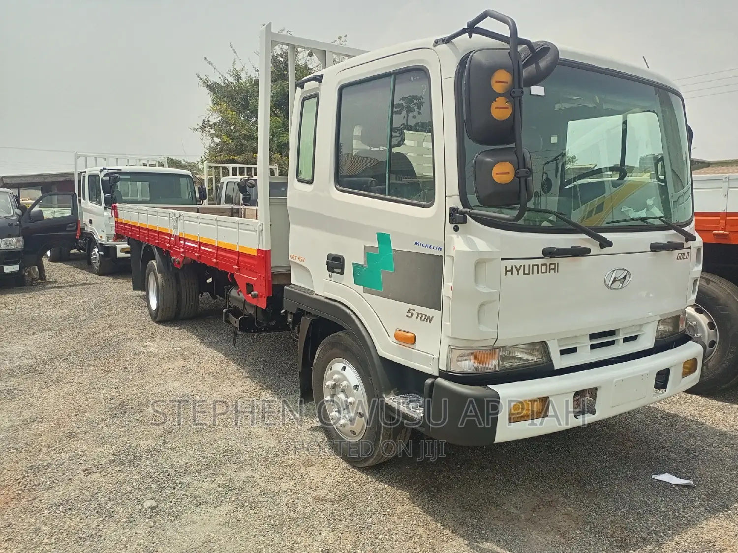 Hyundai 8 Hoes Gold 5 Tons