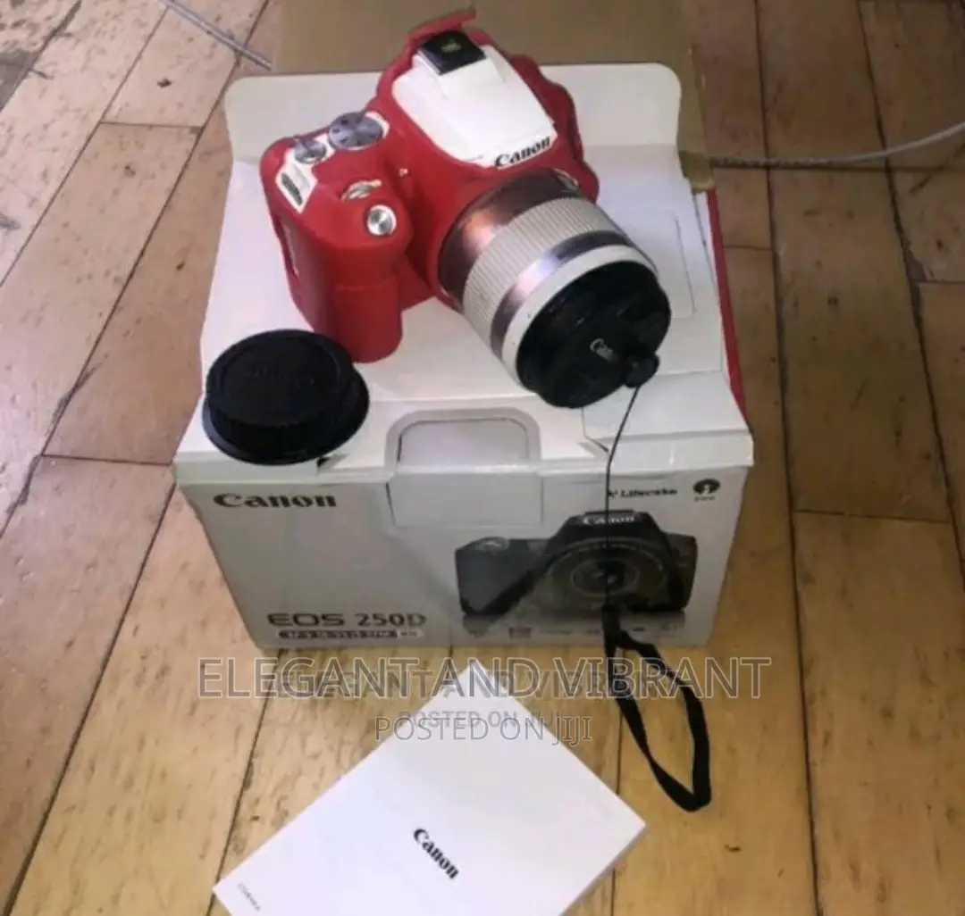 Canon Eos 250d in Very Little Use Condition