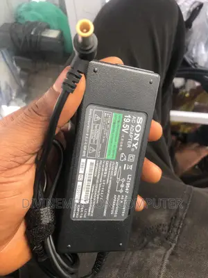 Sony 19.5 =4.7a. 90w