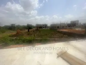 Tittle Land for Sale in an Estate