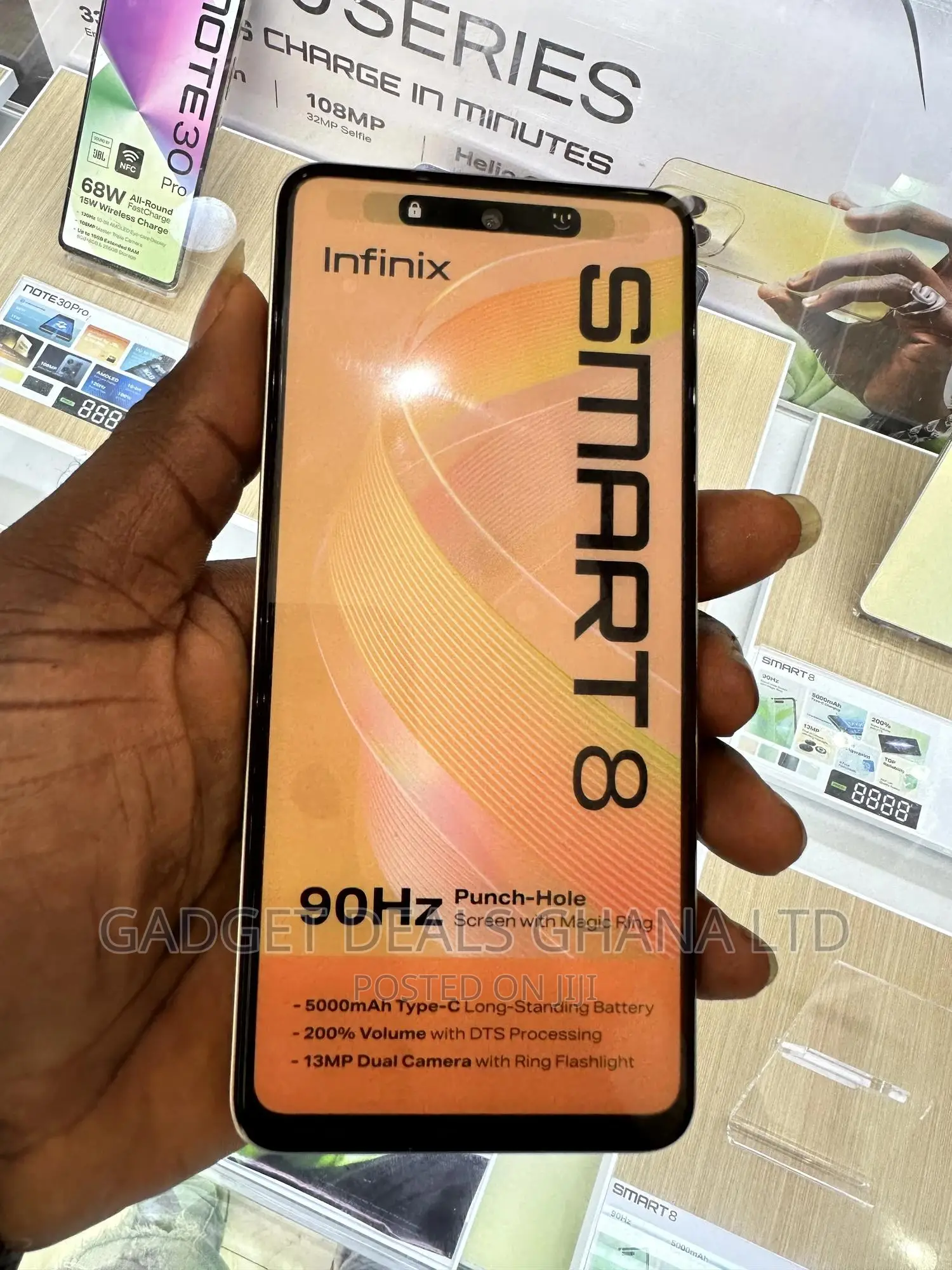 New Infinix Smart 8 64 GB Gold