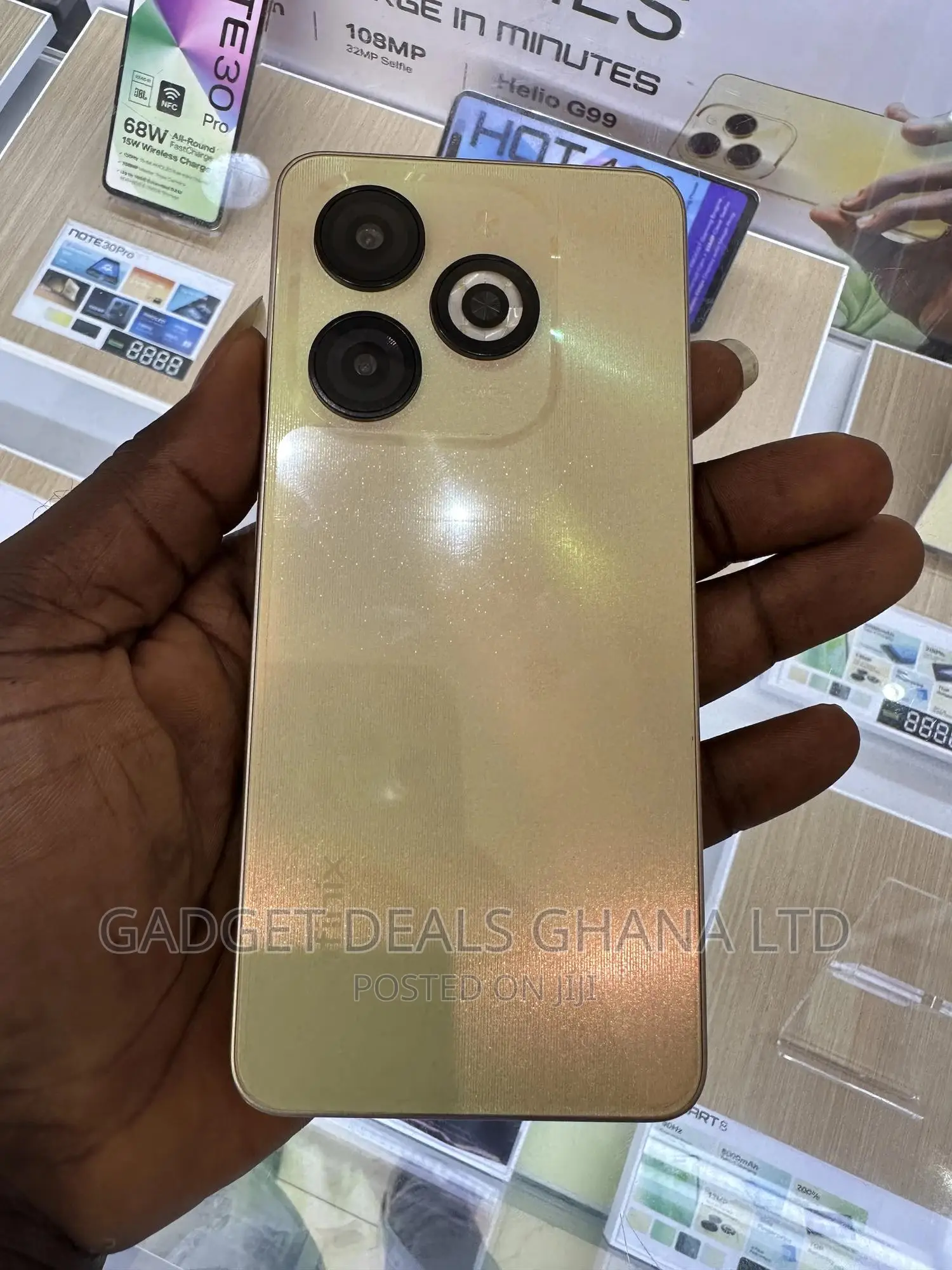New Infinix Smart 8 64 GB Gold