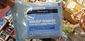 NEUTROGENA All-in-One Make-Up Removing Cleansing Wipes