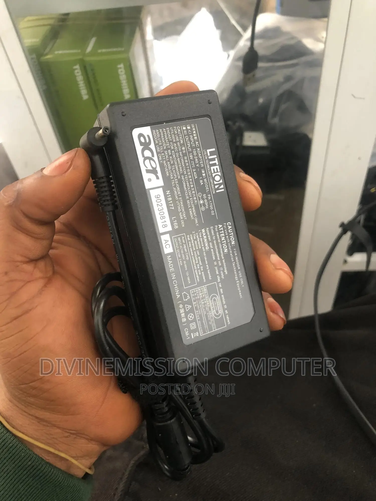 Acer Laptop Charger 19v==3.42a