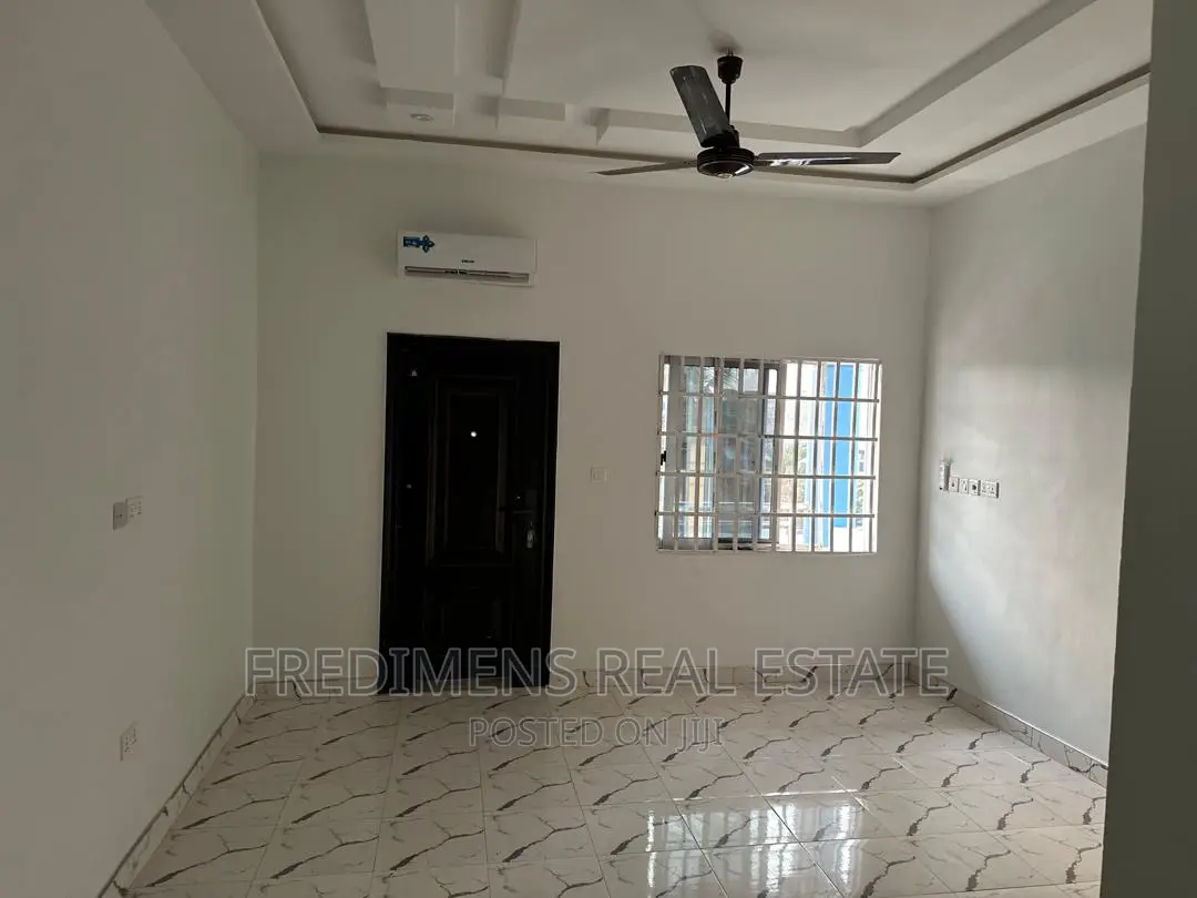 5bdrm House in Fredimens Real, Kumasi Metropolitan for sale