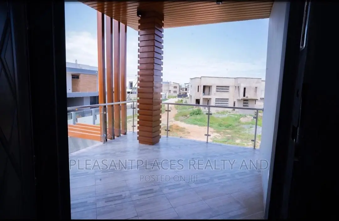 4bdrm Duplex in Pleasantplaces, Spintex for sale