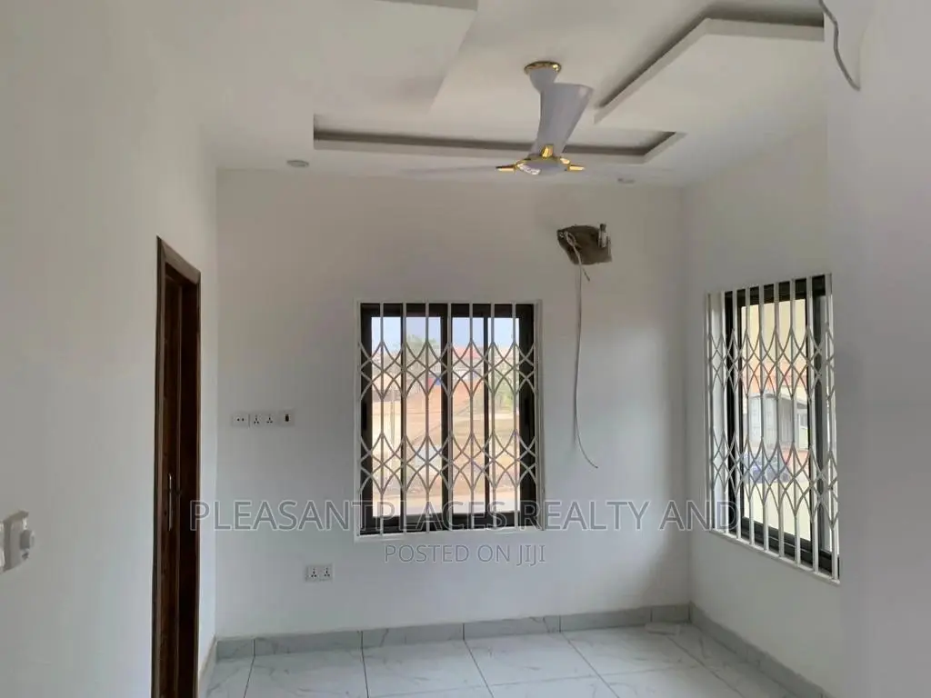 4bdrm Duplex in Pleasantplaces, Spintex for sale