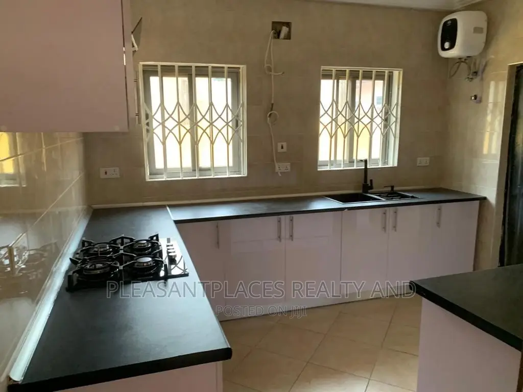 4bdrm Duplex in Pleasantplaces, Spintex for sale