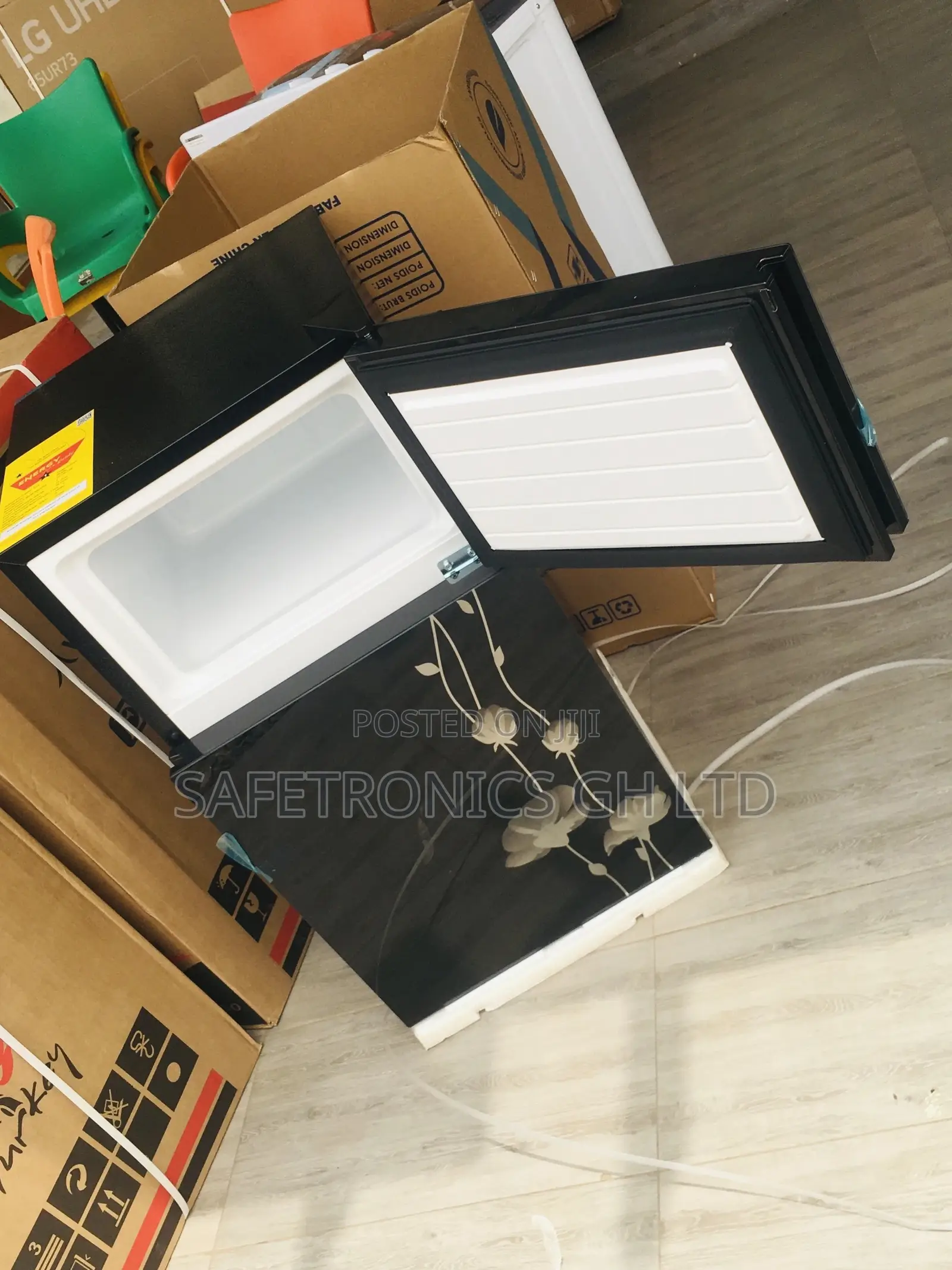 Doubledoor Topfreezer Pearl Glass Black PF-10T Fridge